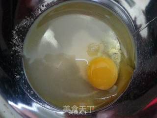 葡萄干马芬纸杯蛋糕的做法步骤：2