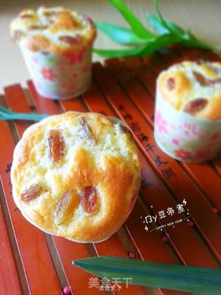 葡萄干马芬纸杯蛋糕的做法步骤：10