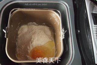 紫薯面包的做法步骤：1