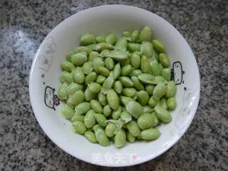 茭白雪菜炒毛豆的做法步骤：2
