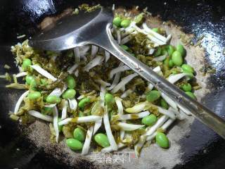 茭白雪菜炒毛豆的做法步骤：8