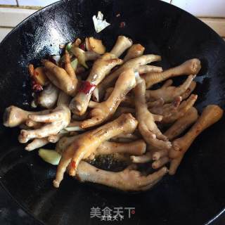 东东卤凤爪的做法步骤：4