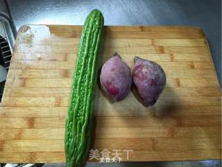 苦瓜紫薯圈的做法步骤：1
