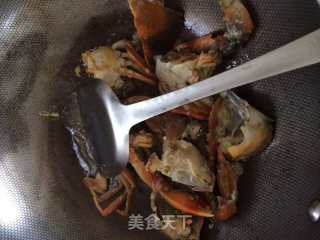 鸡蛋炒青蟹的做法步骤：5