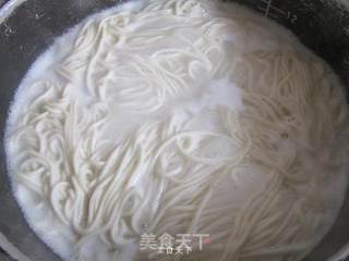 夏至凉面的做法步骤：2