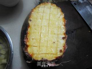 菠萝炒饭的做法步骤：2