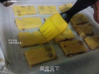 提子蛋黄玫瑰奶香酥的做法步骤：8
