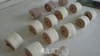双色蒸卷的做法步骤：13