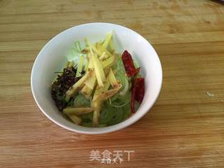 豆角炖肉片的做法步骤：2