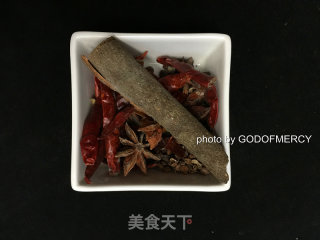 蒸着吃的卤猪心的做法步骤：10