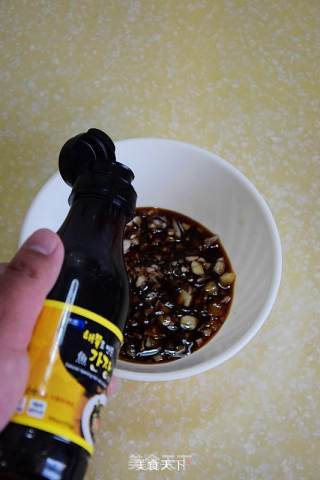 大花生酱拌油麦菜的做法步骤：3