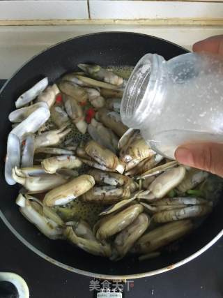 葱香蛏子的做法步骤：6