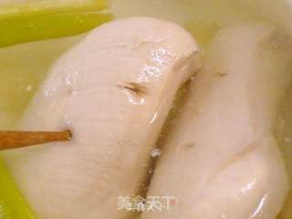 紫苏西红柿鸡丝色拉  ★鸡丝轻食 2的做法步骤：2