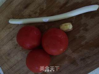 番茄鲫鱼汤的做法步骤：1