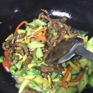 泡椒牛肉的做法步骤：8