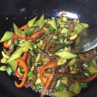 泡椒牛肉的做法步骤：9