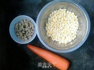 黄金玉米炒腰果的做法步骤：1