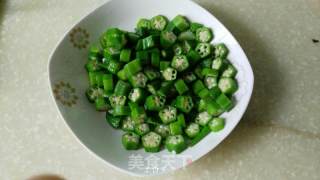 秋葵炒蛋---夏季的清爽快手菜的做法步骤：3