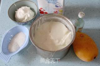 芒果乳酪慕斯杯的做法步骤：1