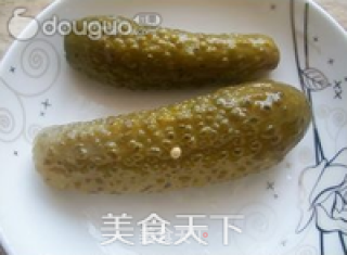 酸黄瓜寿司的做法步骤：1