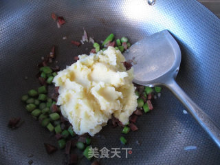 芦笋腊肠土豆泥的做法步骤：11
