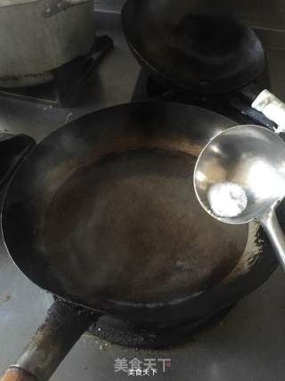 奶香火腿意大利空心粉的做法步骤：2