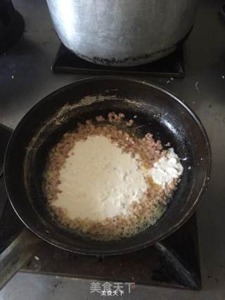 奶香火腿意大利空心粉的做法步骤：6