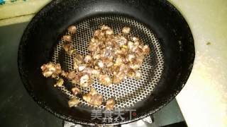 三丁腊肠焖饭的做法步骤：3