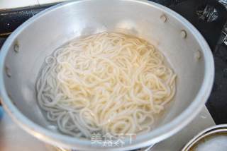 蚝油肉丝打卤面的做法步骤：2