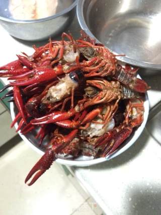 奇味小龙虾的做法步骤：1