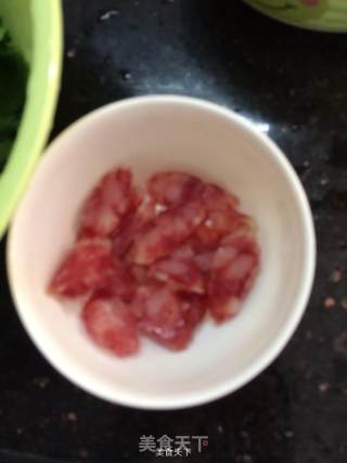 菜心炒腊肠的做法步骤：2