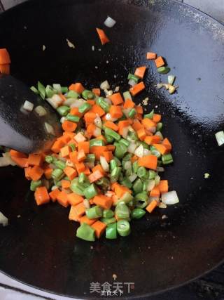 五花肉萝卜豆角焖饭的做法步骤：3