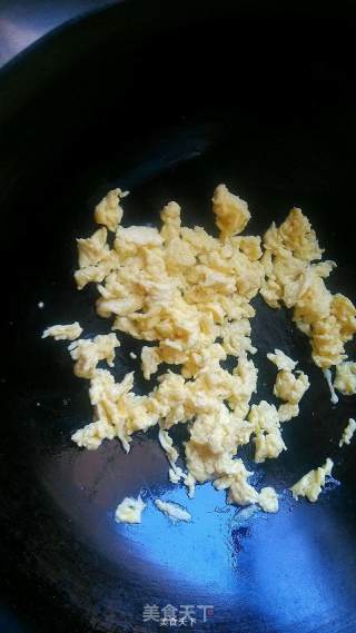 鸡蛋炸酱的做法步骤：3