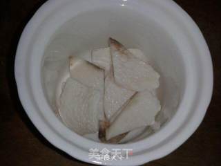 薏仁山药鸡汤的做法步骤：1