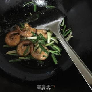 鲜虾面的做法步骤：4