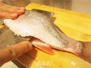 吃货食堂—秘制酸汤鲈鱼的做法步骤：6