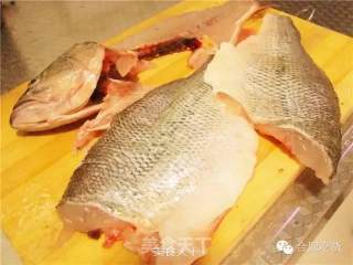 吃货食堂—秘制酸汤鲈鱼的做法步骤：7