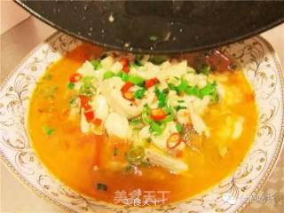 吃货食堂—秘制酸汤鲈鱼的做法步骤：17