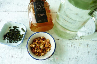 茉莉蜂蜜冷泡茶的做法步骤：1