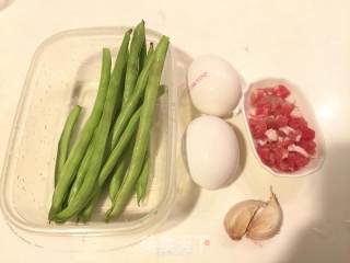 豆角煎蛋的做法步骤：1