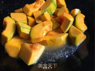 豉香蒜子焖南瓜的做法步骤：6