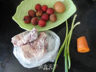 荔枝猪肉丸的做法步骤：1