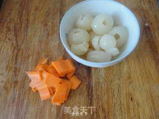 荔枝猪肉丸的做法步骤：2