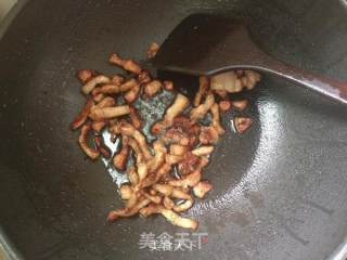 色香味十足的--肉条烧豆腐的做法步骤：6
