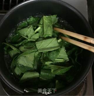 菠菜培根派的做法步骤：2