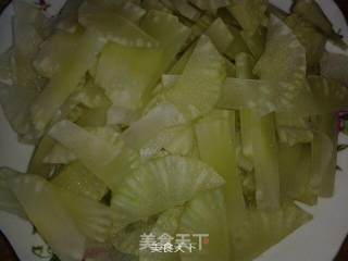 莴苣炒木耳的做法步骤：1