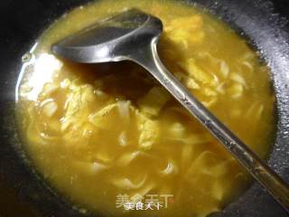 咖喱鸡蛋汤面的做法步骤：10