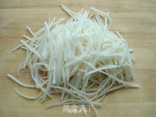 凉拌苤蓝丝的做法步骤：3