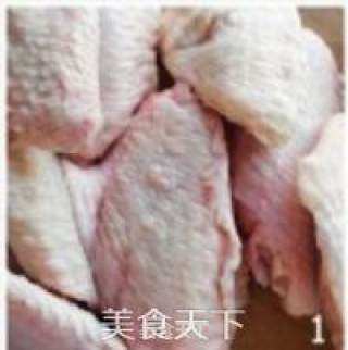 炖着吃的奥尔良鸡翅的做法步骤：1