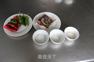 【青椒炒茶干】的做法步骤：1